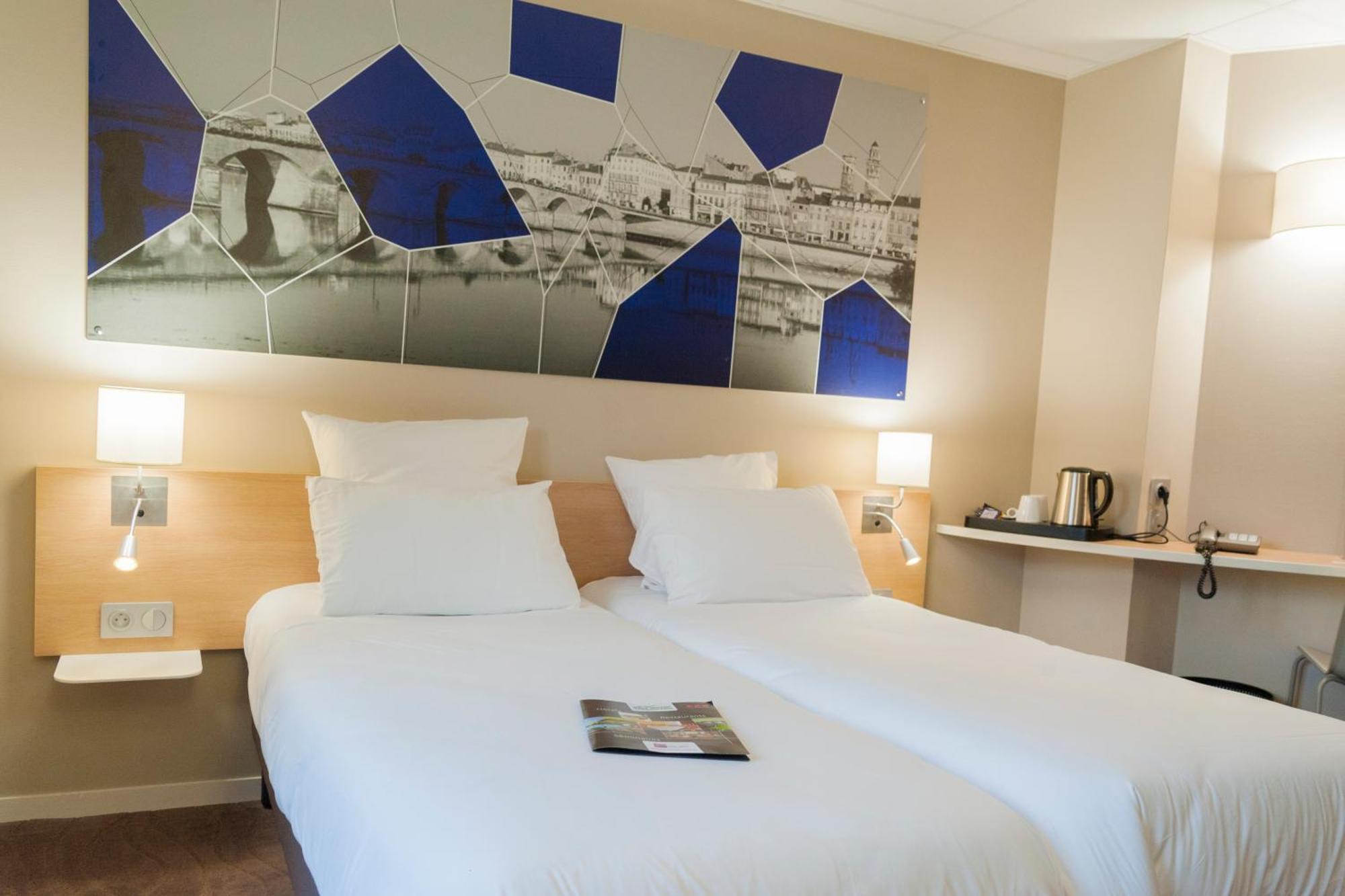 Brit Hotel Macon Centre Gare Exterior photo